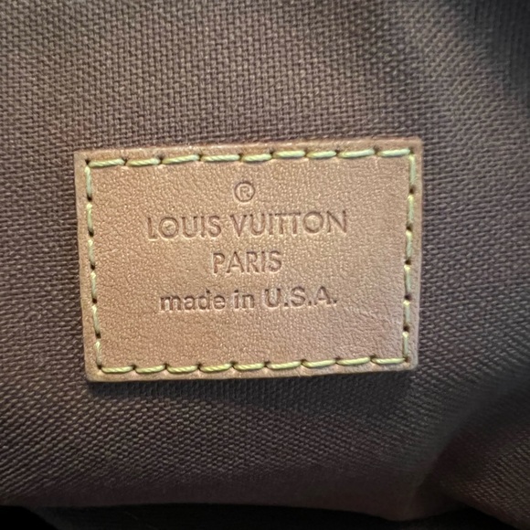 🔥SOLD🔥Louis Vuitton Tívoli GM - Picture 5 of 10